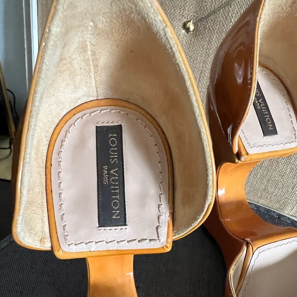 LOUIS VUITTON Orange / Brown Patent Leather Wedge Heels, Size 6.5 (36.5 EU) - Picture 6 of 8